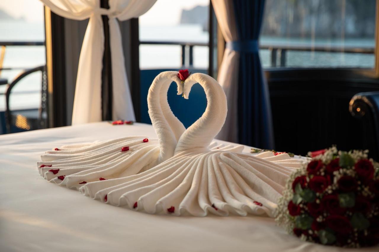 Hotel Rosy Cruises Ha Long Exteriér fotografie